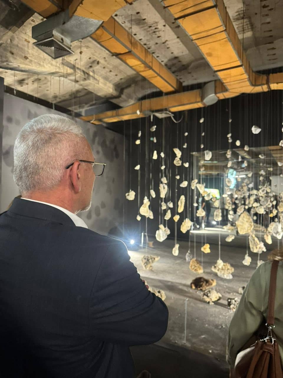 Sot pata kënaqësinë të marr pjesë në hapjen e instalacionit “100”