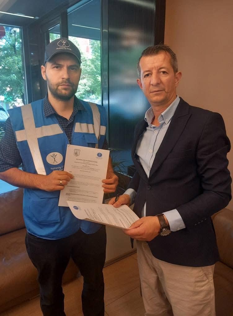 Humanity First Kosova dhe Qendra për Punë Sociale në Han të Elezit, shpërndajn 50 pako të mishit për 50 familje