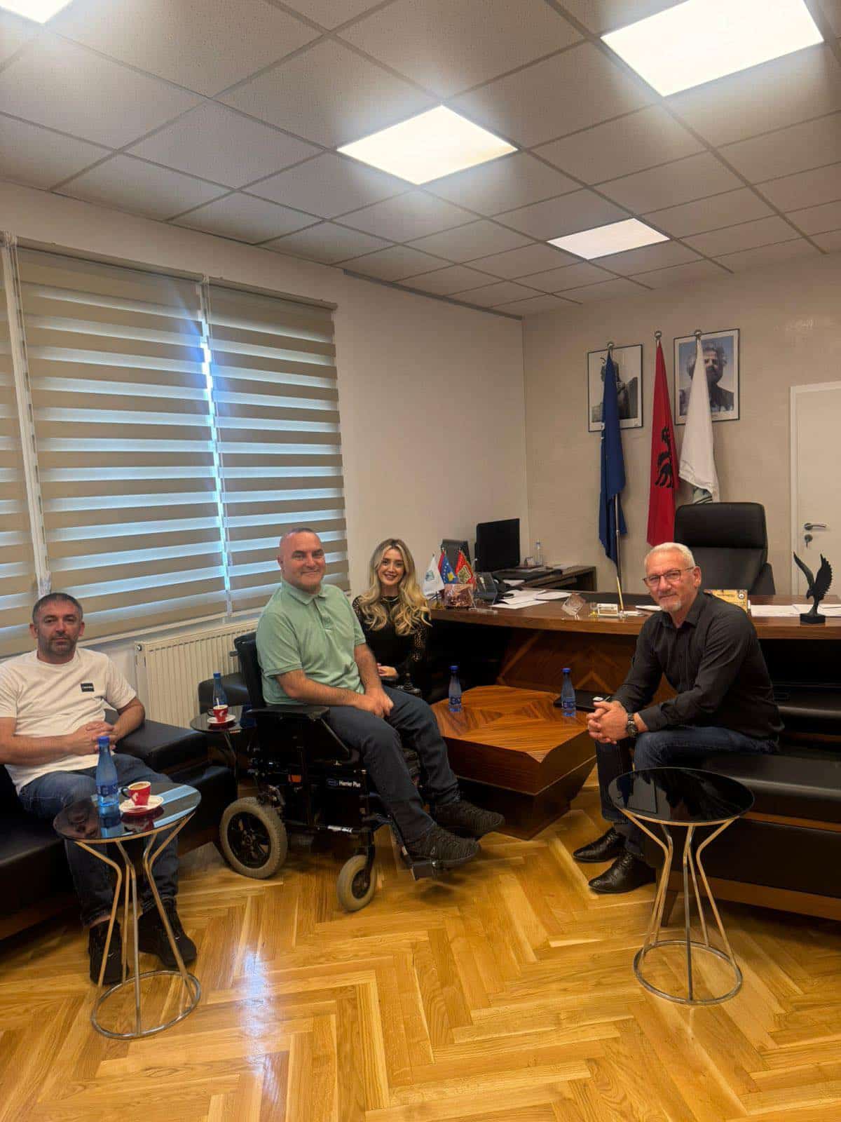Takim i frytshëm me përfaqësuesit e Handikos-it nga Ferizaj