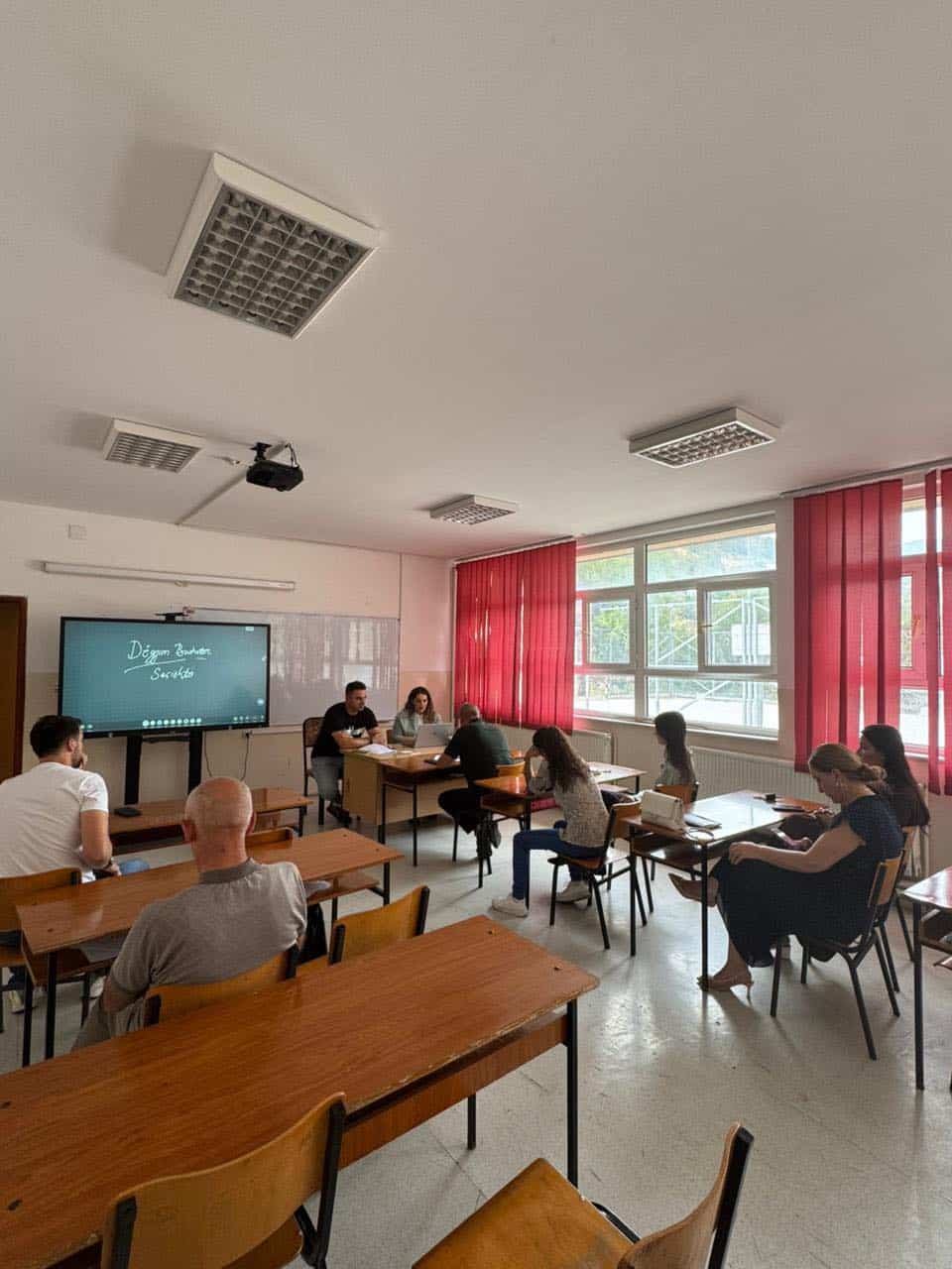 Nën organizimin e Kryesuesit të Kuvendit z.Shkreta, sot është mbajtur dëgjimi buxhetor për Draft-Buxhetin 2026-2028.