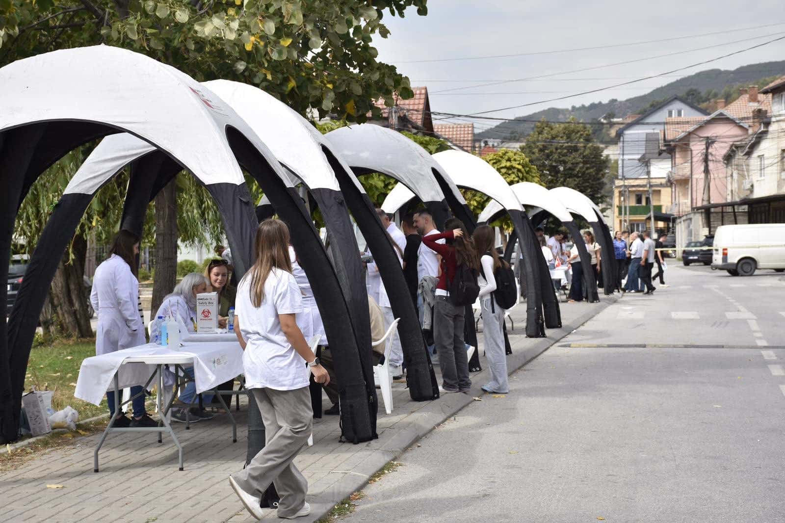 Karvani Shëndetësor “PërSHËNDETje” vizitoi sot Hanin e Elezit,